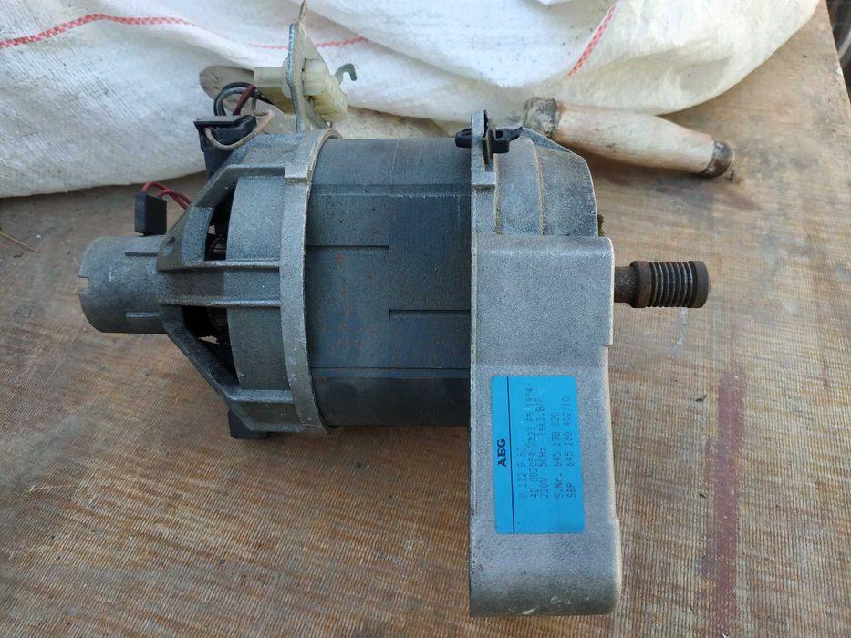 продам электро двигатель от стиральной машины