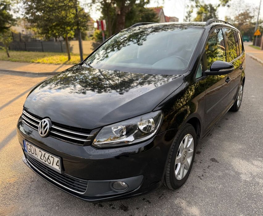 Volkswagen Touran Comfortline 7-osób Niemcy Climatronic Nowe opony