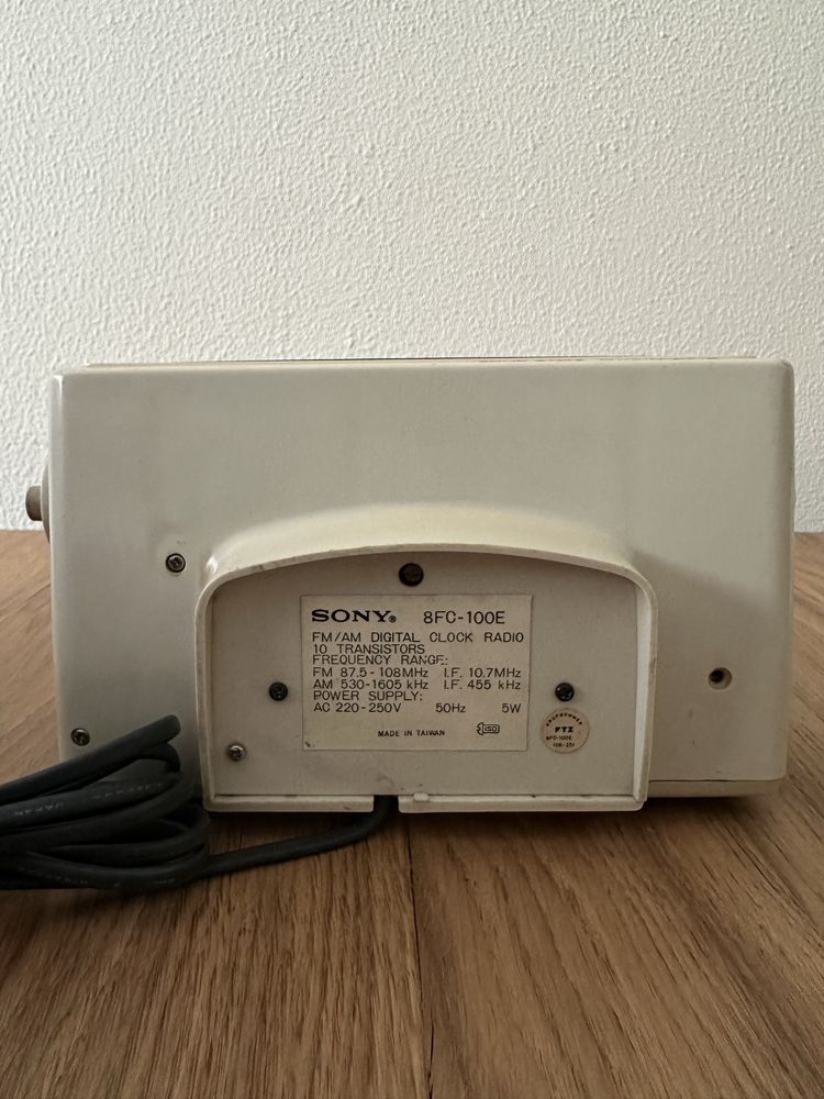Radio Sony 8FC-100E Vintage Raro 1972