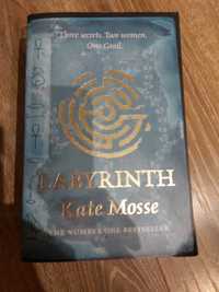 "Labyrinth" Kate Mosse- j. angielski