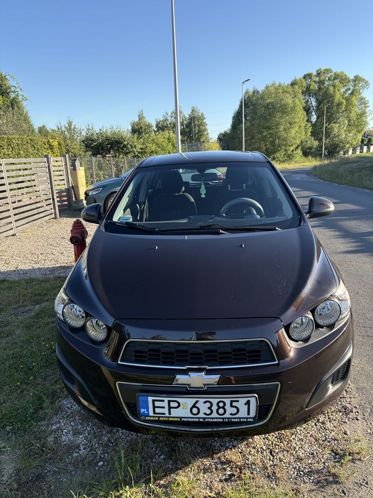 Sprzedam chevroleta aveo