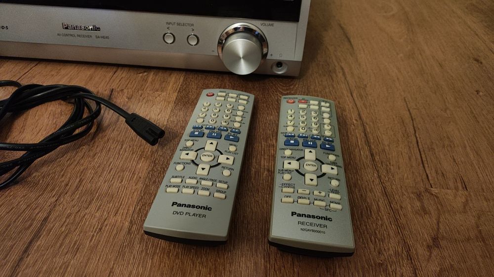 Amplituner Panasonic 5.1 SA-HE40 + DVD S42 piloty kable