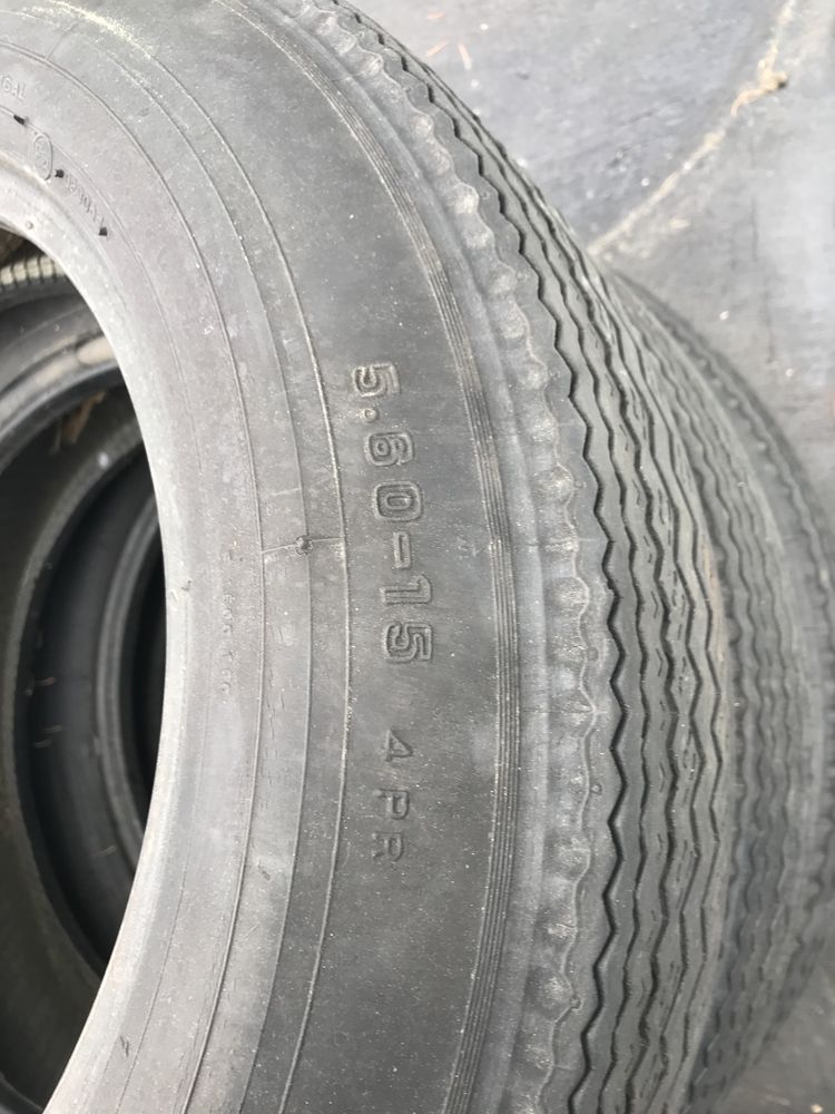 Pneus  classicos  5.60-15
