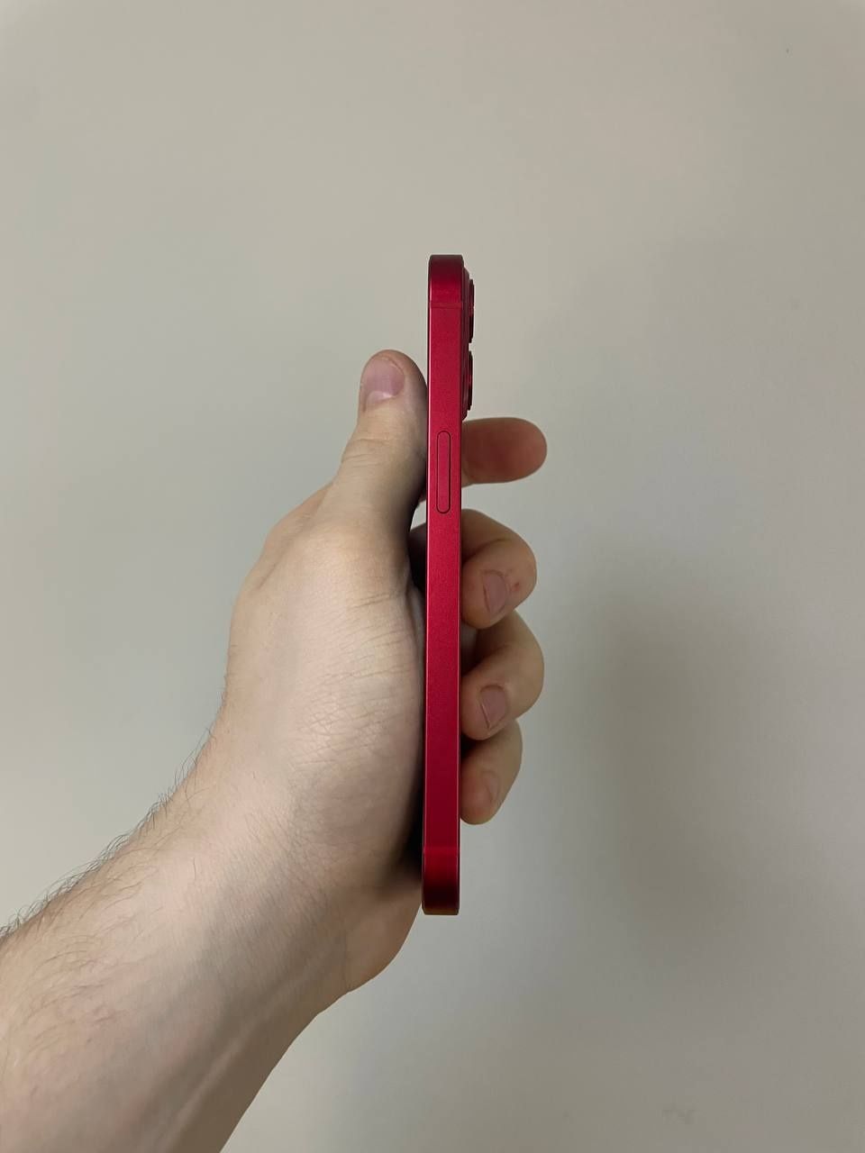 Продам iPhone 13