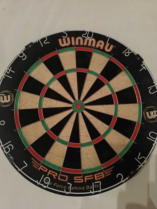 Alvo de dardos de sisal winmau+ 3 dardos ponta de aço
