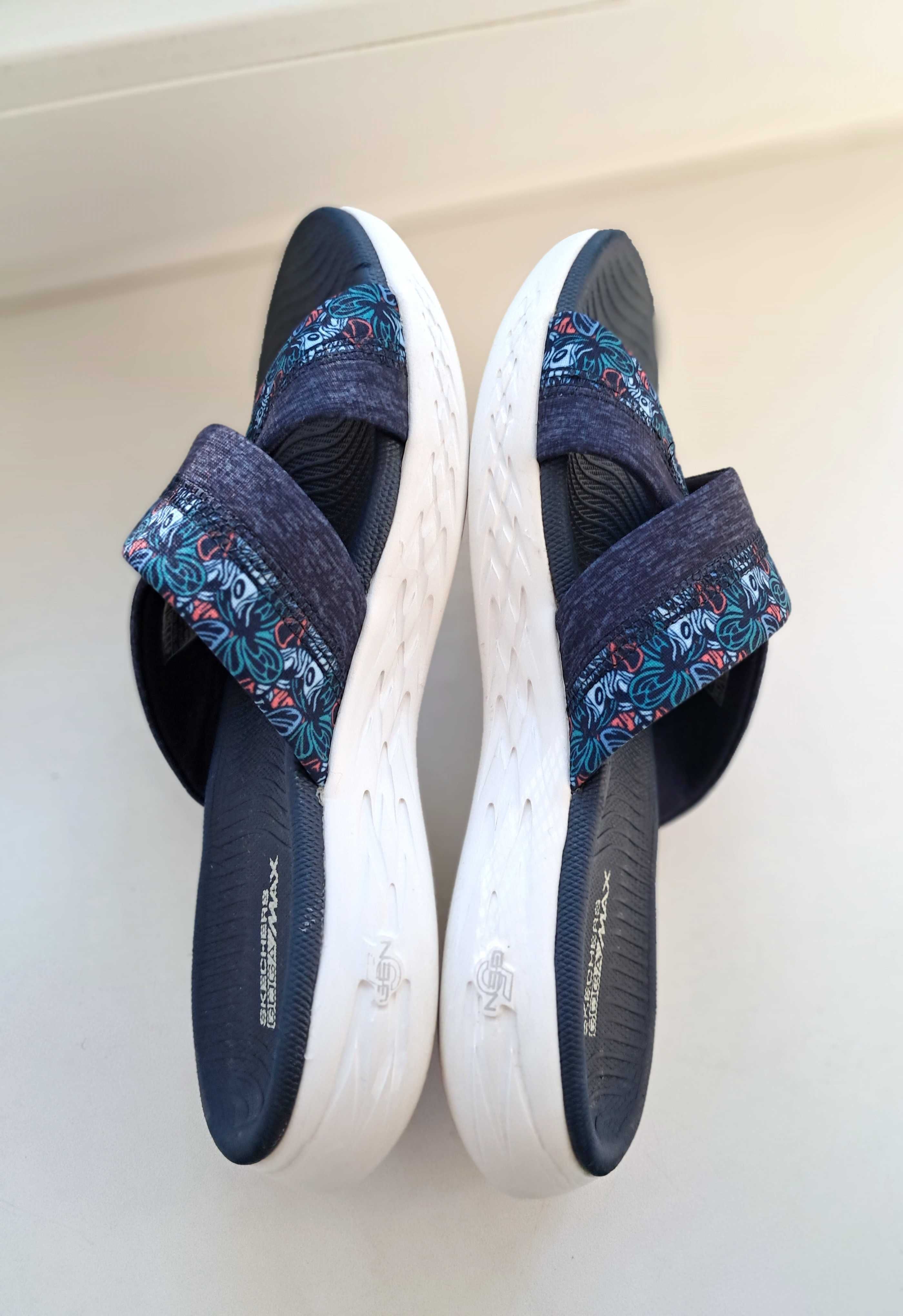 Шльопанці Skechers розмір 36