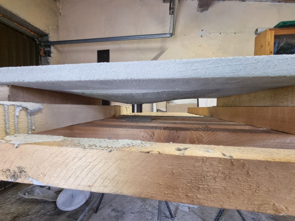 Umywalka z betonu architektonicznego