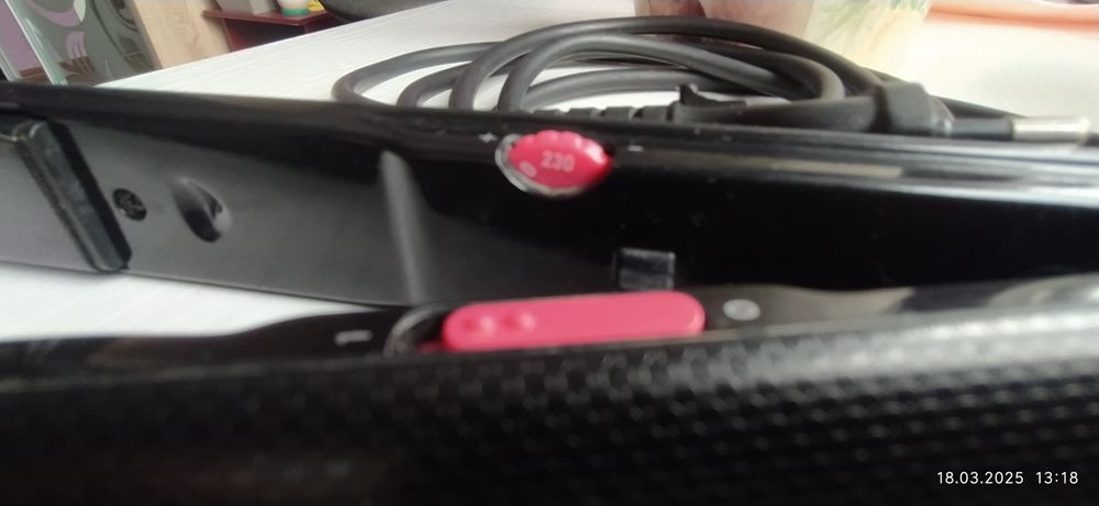 Вирівнювач для волосся, плойка Roventa