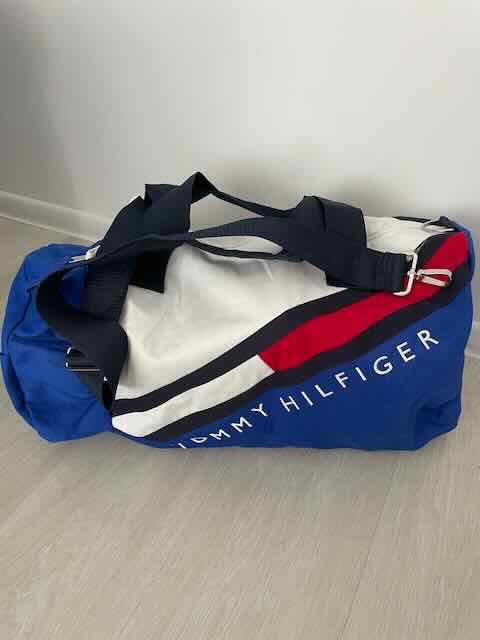 Tommy Hilfiger - torba sportowa z USA.