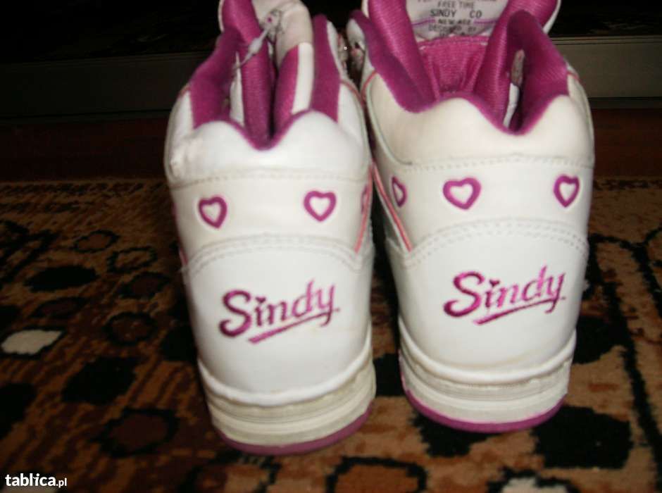 Sprzedam nowe buty dzieciece Sindy.