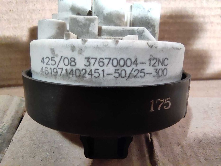 Пресостат датчик стиральной машинки Whirlpool model41105 425 /08
