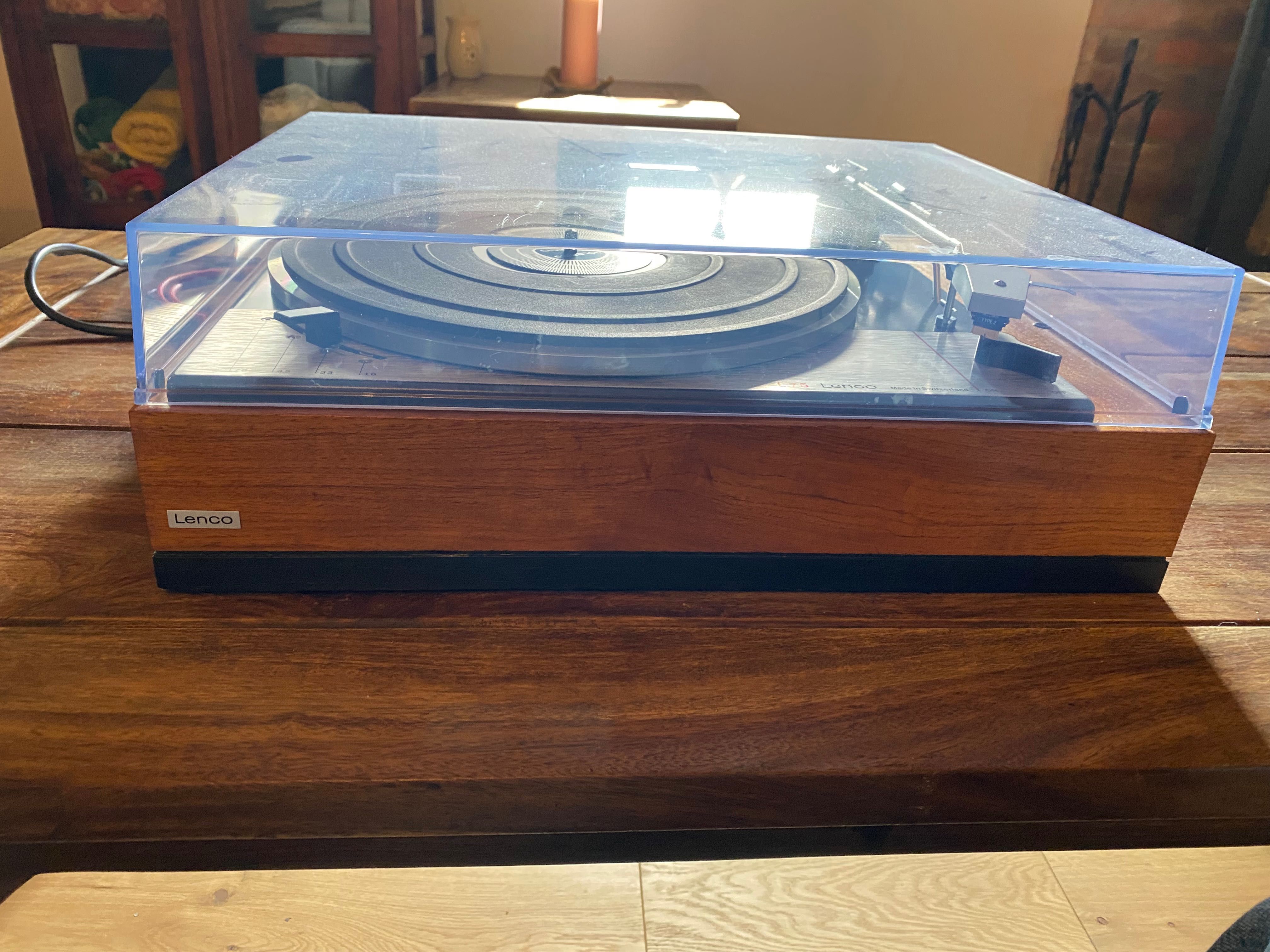 Gramofon Lenco L75