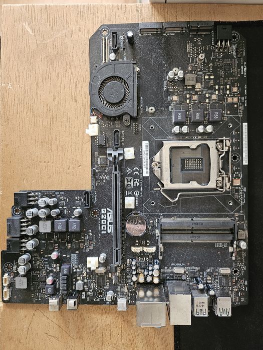 Motherboard ASUS G20CI