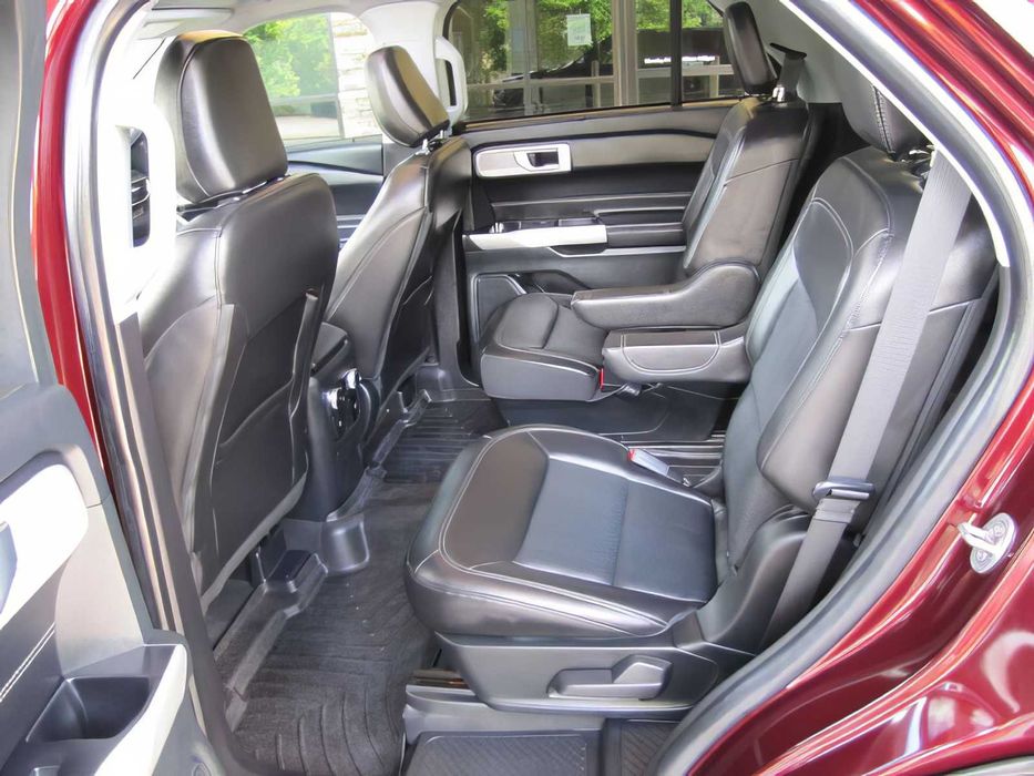 Ford Explorer      2022