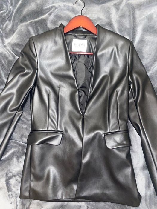 Пиджак кожаный, не оверсайс