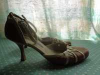 Продам жіночі туфлі Inblu