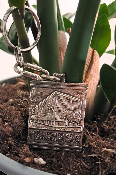 Porta-chaves vintage BES – metálico e raro