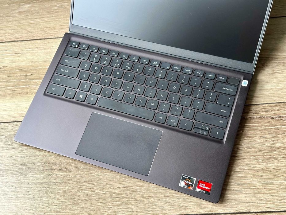 Biznesowy Dell Vostro 5415 - r5-5500u, 16GB ram, SSD 512GB, Windows.