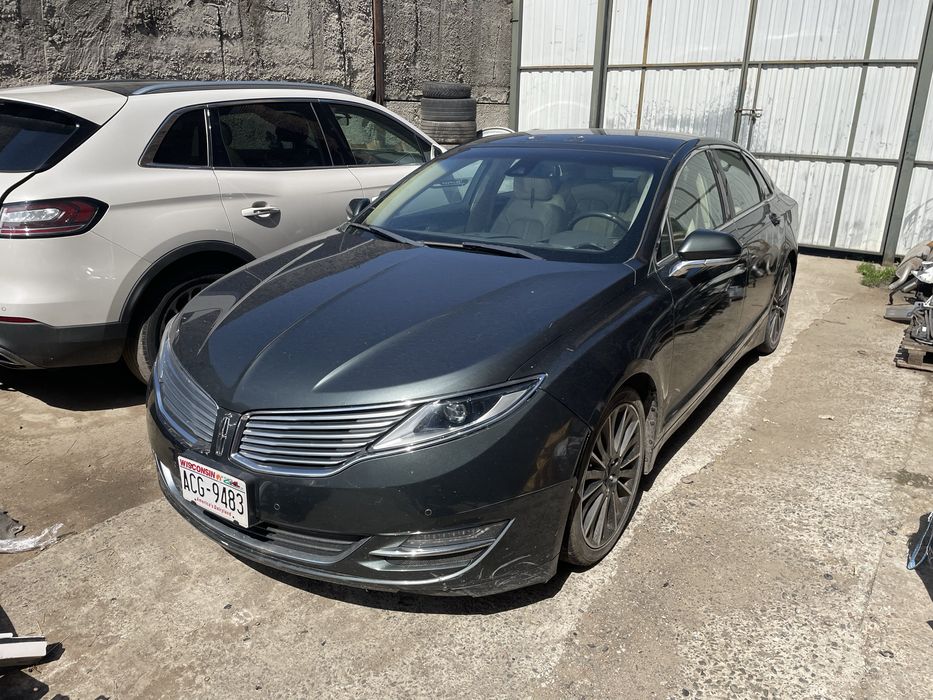 В розборі Lincoln MKZ 2015, 2.0 awd, 95тис.миль