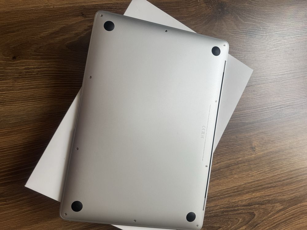Macbook Air -Stan Idealny 2020 -16 GB Ram