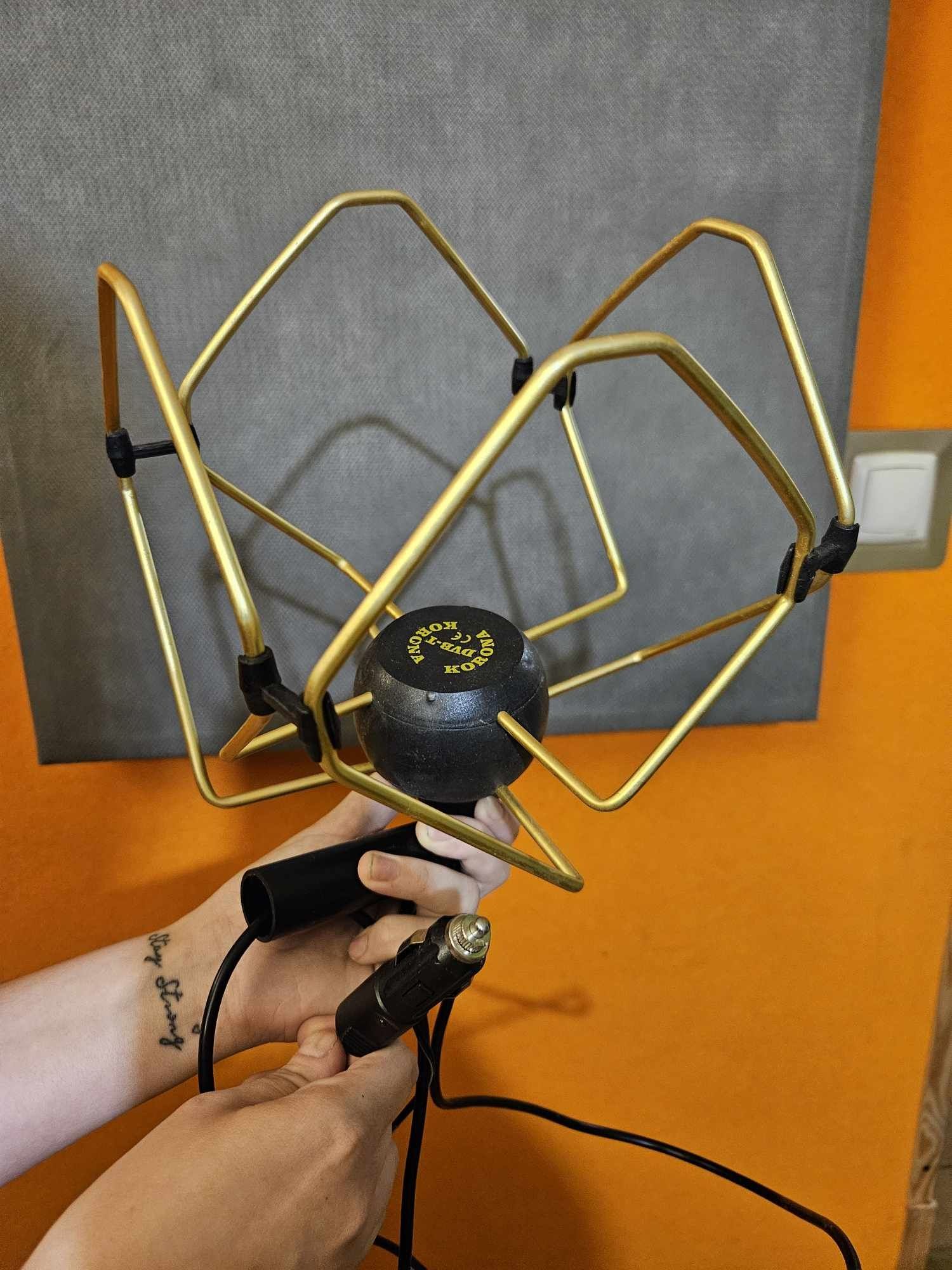 Antena DVB-T Korona Mobil 12/24V