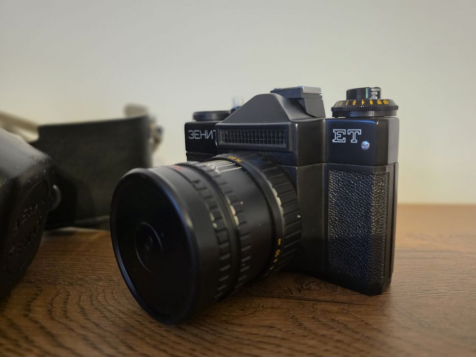 Zenit ET – nowy, kolekcjonerski aparat analogowy + etui