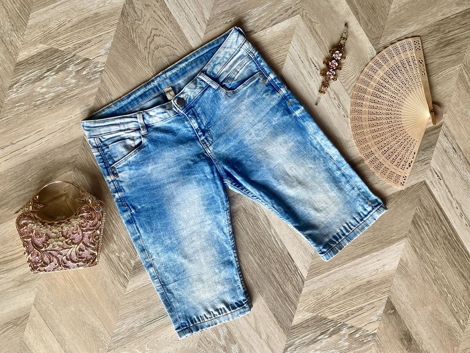 Женские джинсовые шорты. Бриджи. Джинсы. Дним.