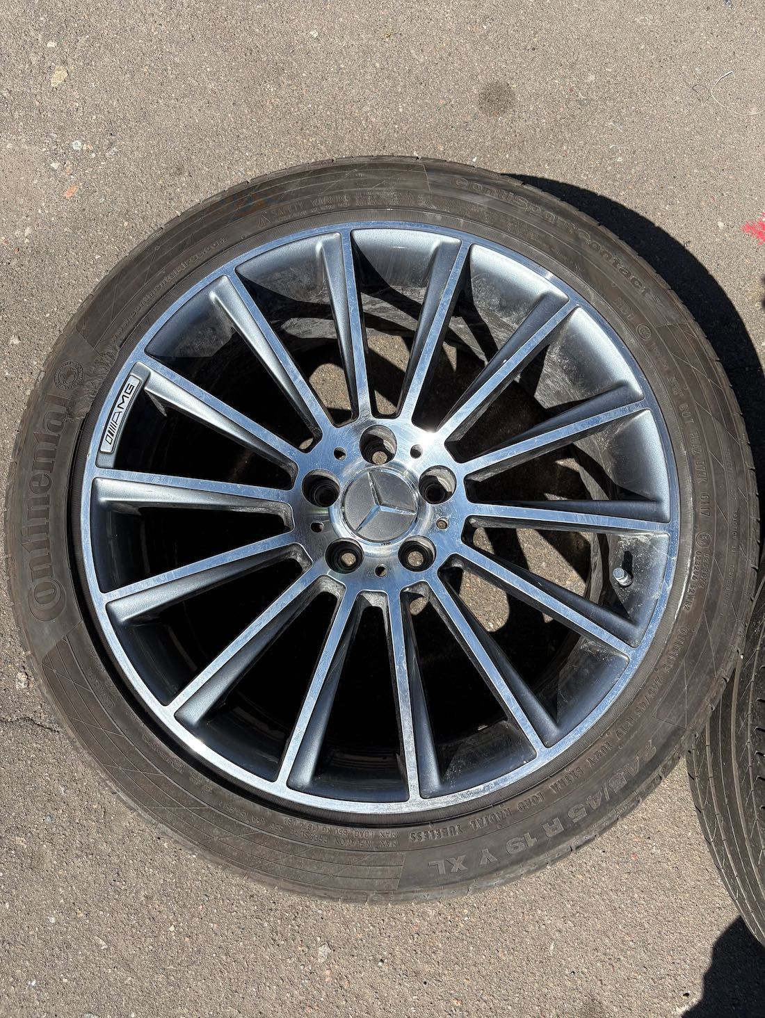 Продам разноширокие диски с резиной Continental 19" на Mercedes