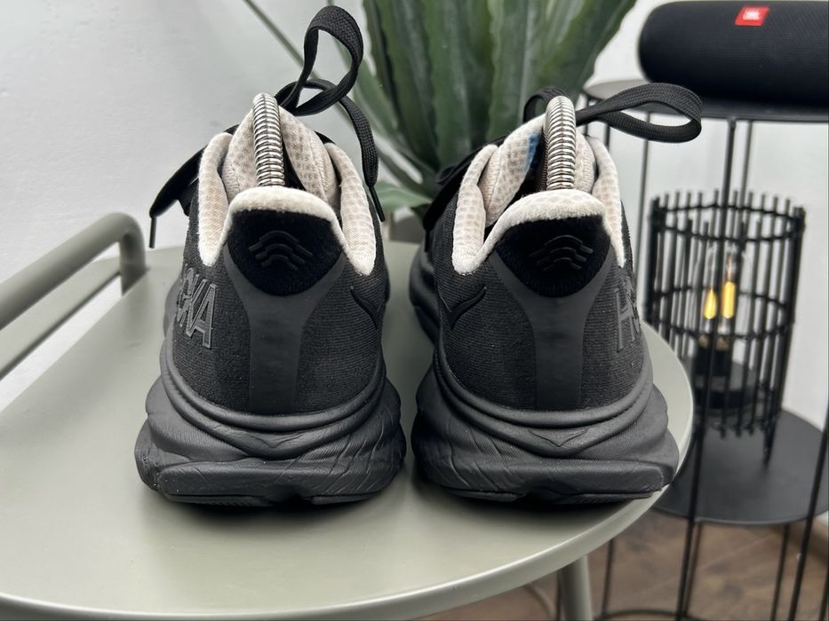 Оригінал! Кросівки Hoka Clifton 9 42 розмір М05430