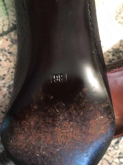 Sapatos castanhos - novos