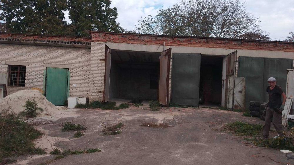 Здаються в оренду Гаражі (під СТО )