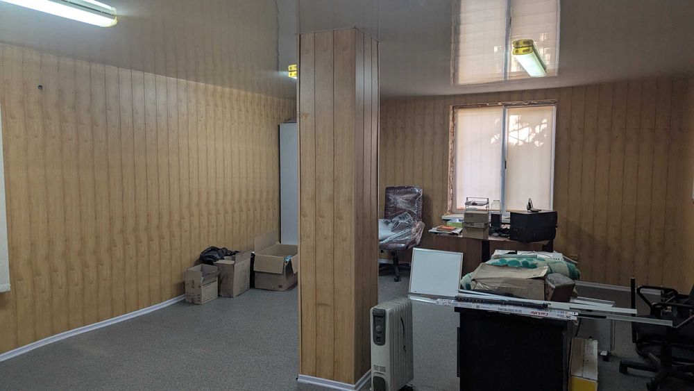 Продам офіс 100 м2 в гарному стані. Біля 6 лікарні .в. Шостаковича 12