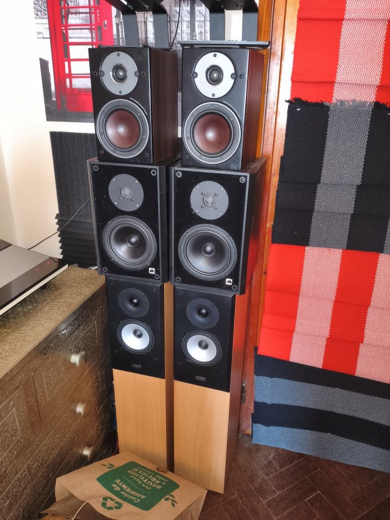 Conjunto de 3 pares de colunas de qualidade.