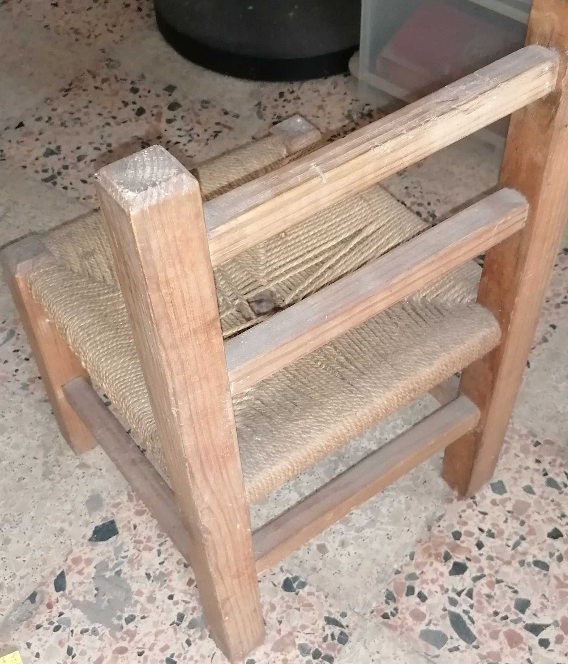 Cadeira  criança antiga