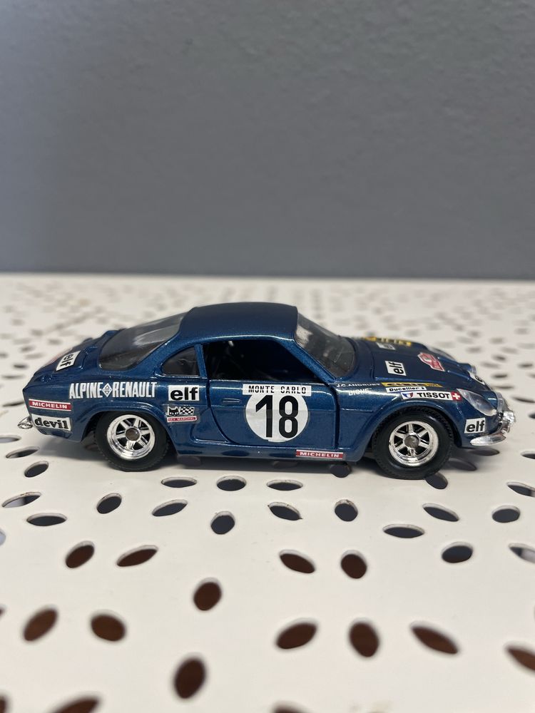 Miniatura Alpine Berlinette
