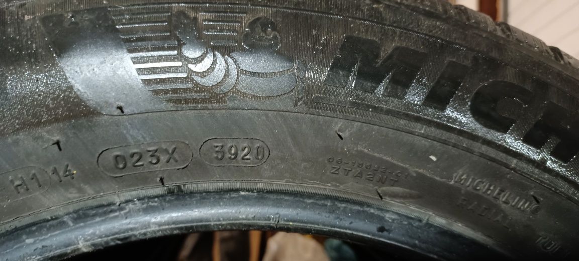 Opony całoroczne Michelin 225/60R18