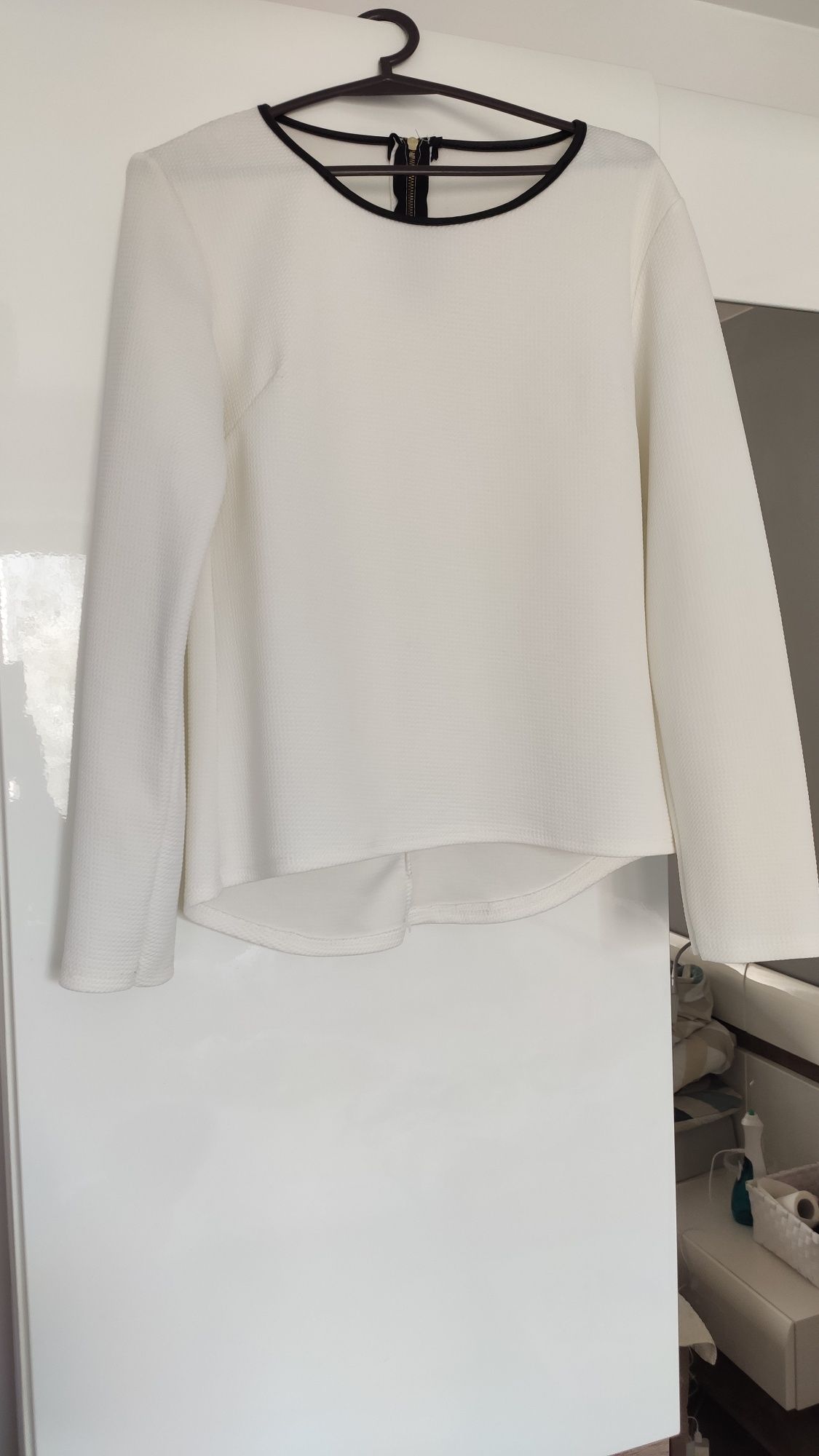 Bluzka bluzeczka biała śmietankowa elegancka r uniwersalny M/L