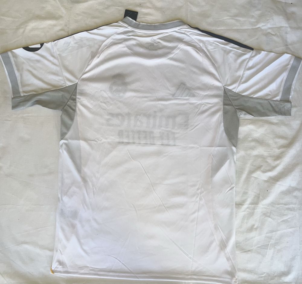 Camisola principal Real Madrid 25/26