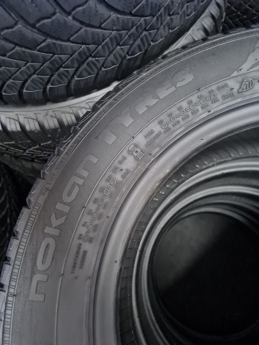165/70R14 Nokian SnowProof.
