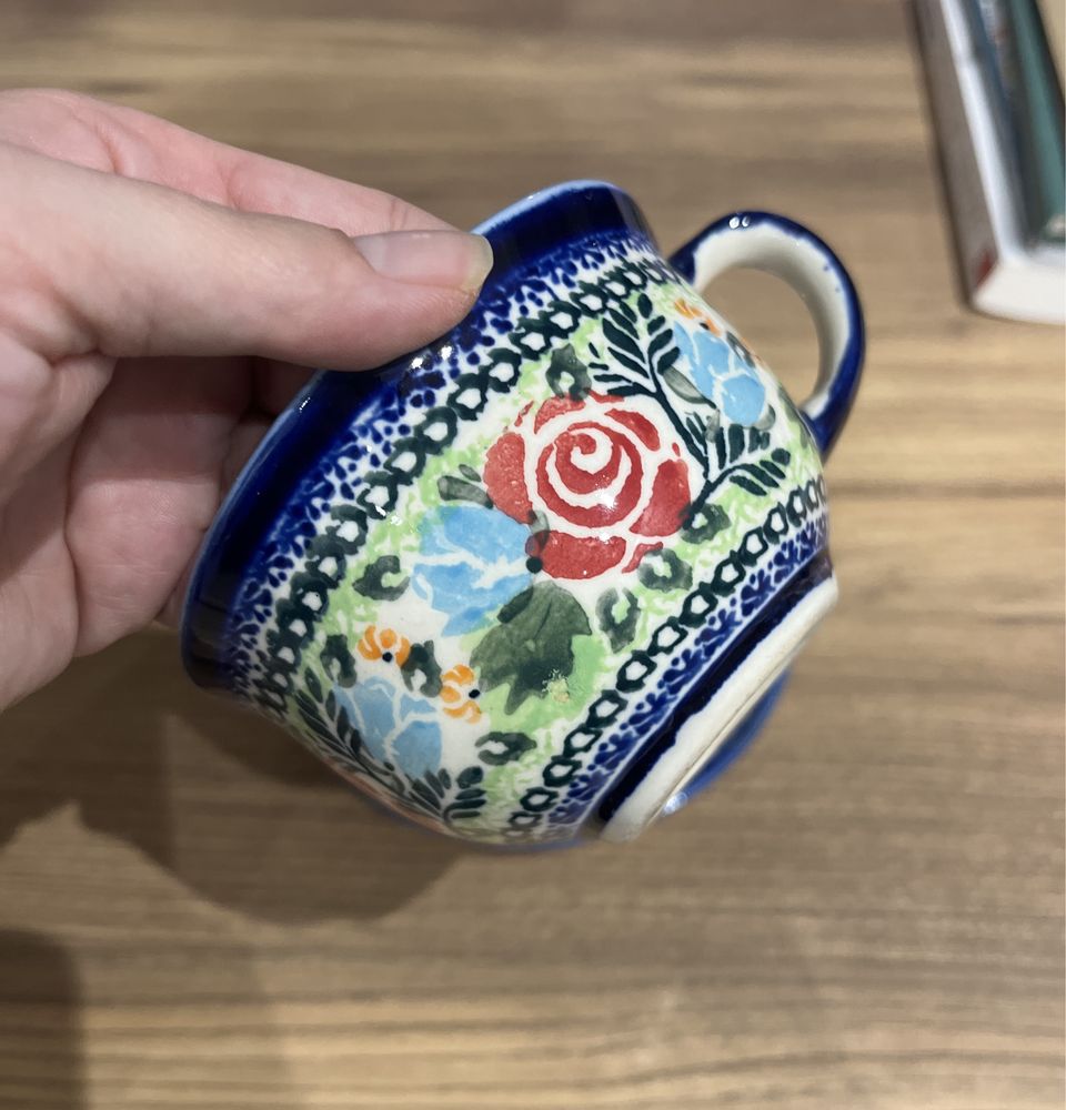 Bolesławiec dwie filiżanki ze spodkami