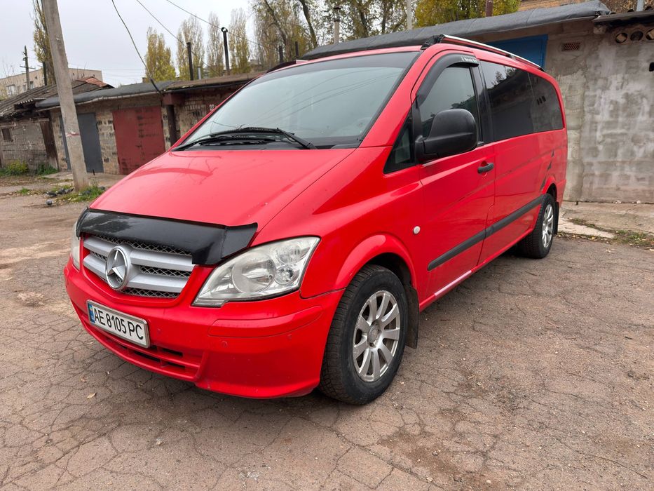 Продам Mercedes Vito 111 Оригинальный  пассажир