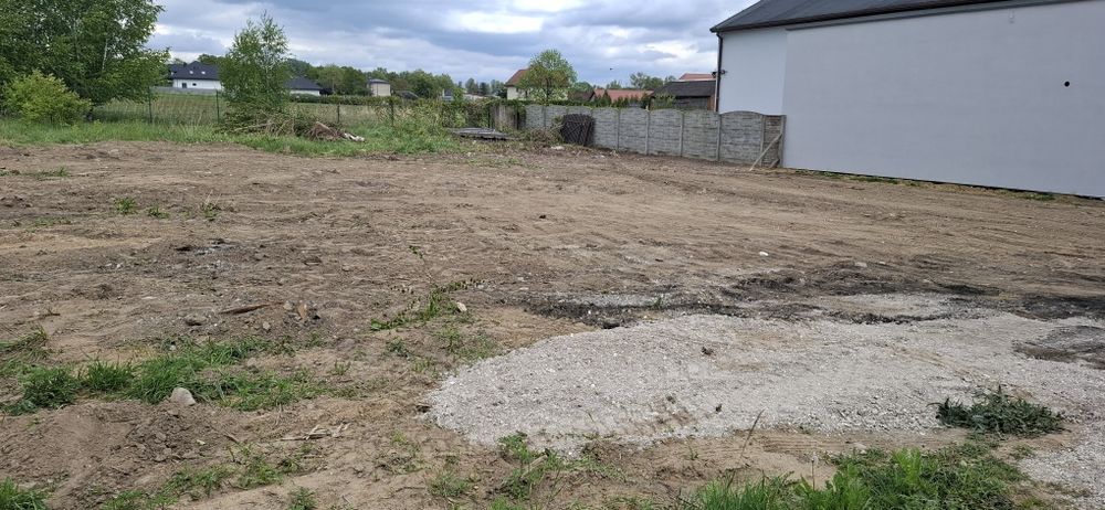 Działka rolno-budowlna 1000m2 Dobrzelow