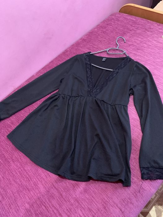 Czarna tunika z koronka