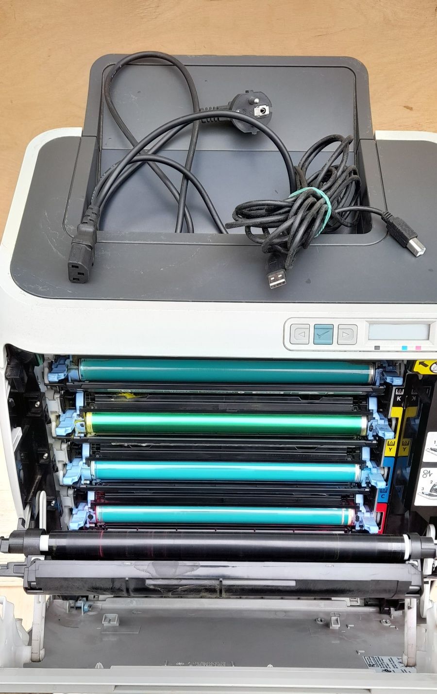 Принтер лазерный цветной HP Color Lazer Jet 2600n