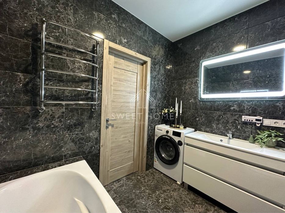 Продам Таун 95км від Власника з ремонтом срочно связи с выездом