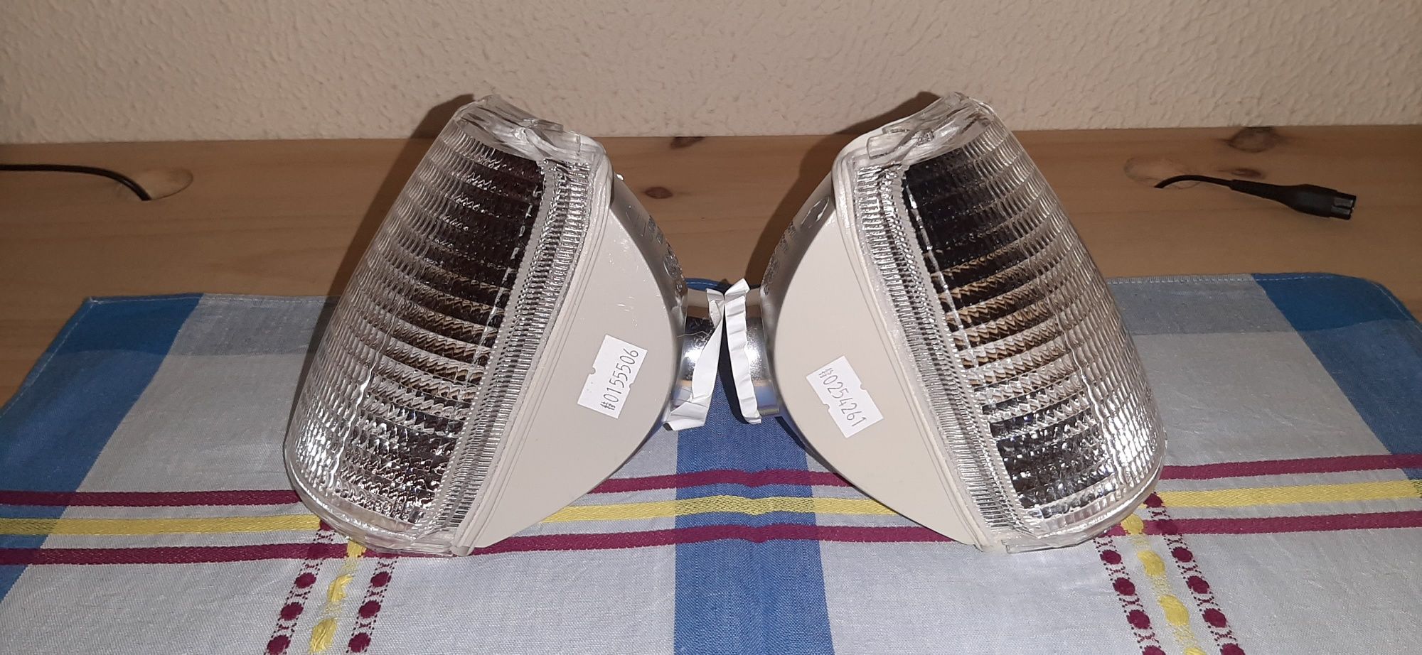 Polo 86c, GT Coupé e G40 - Piscas Brancos Novos