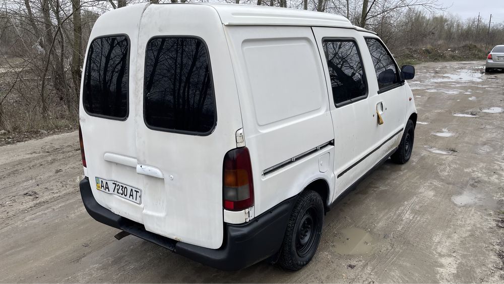 Nissan Vanette! 2.3 diesel! На ходу!