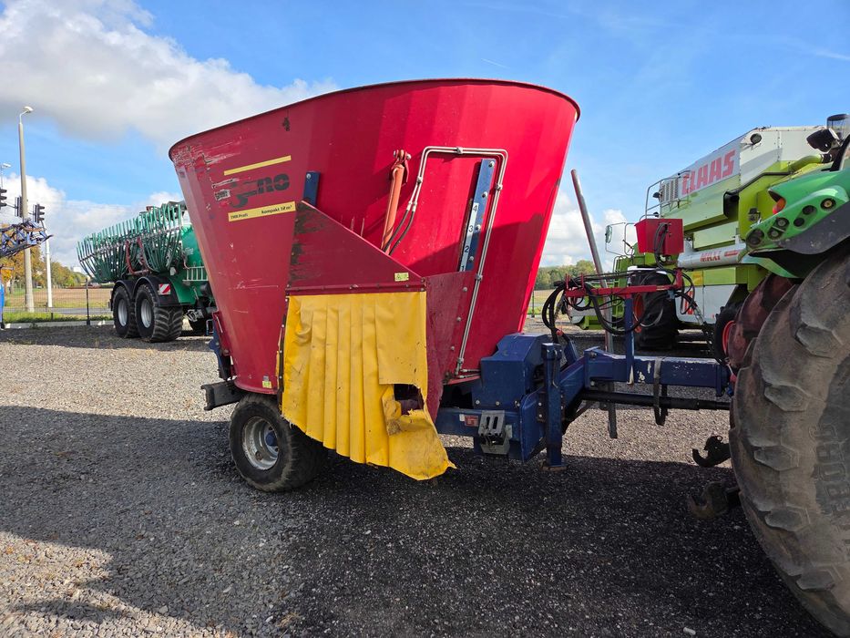 Wóz paszowy SANO TMR Profi paszowóz Siloking Compact 12