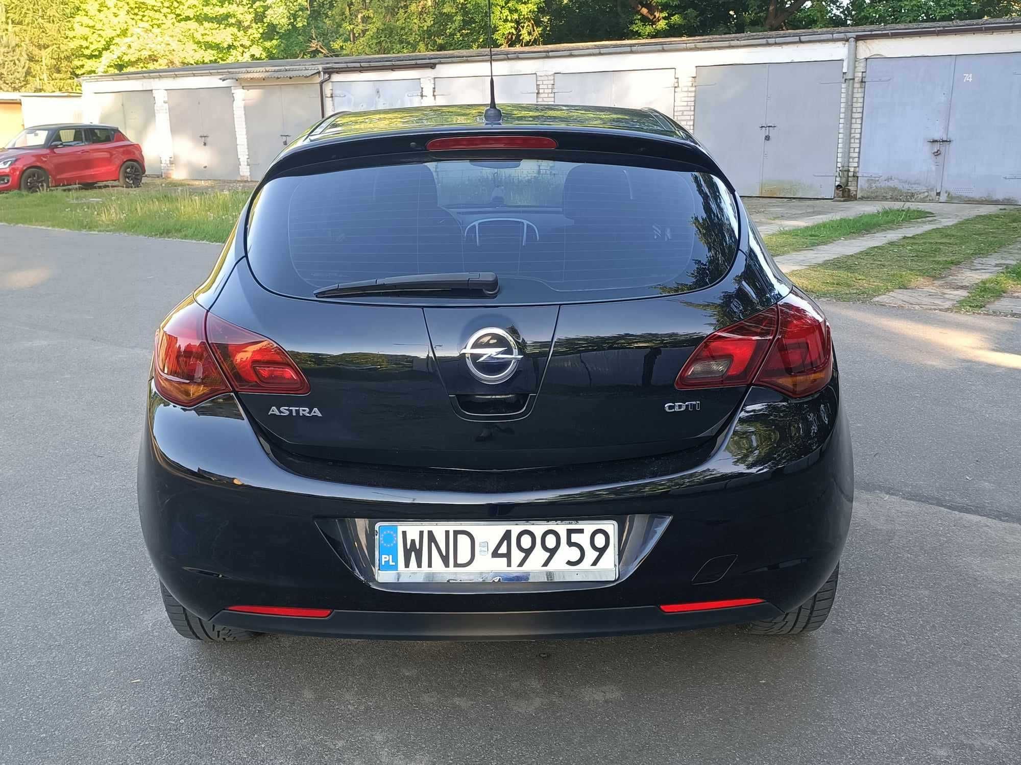 Opel Astra  IV J 1,7