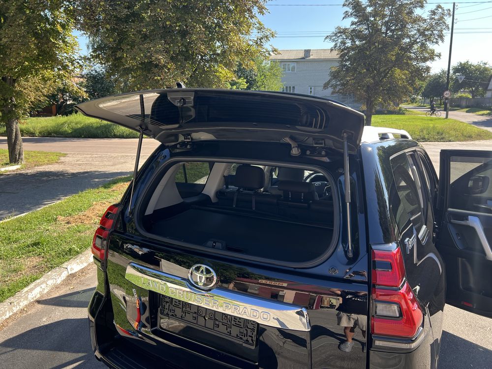 Продам Toyota Land Cruiser Prado 150 2019